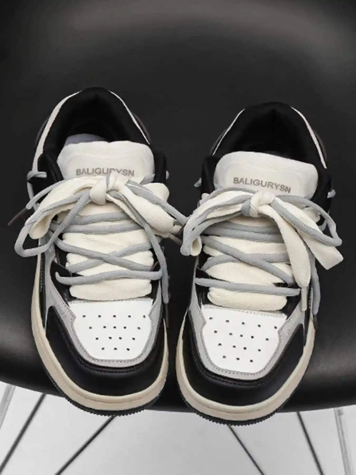 Disguisen Comfortable Casual Pentagram Couple Shoes