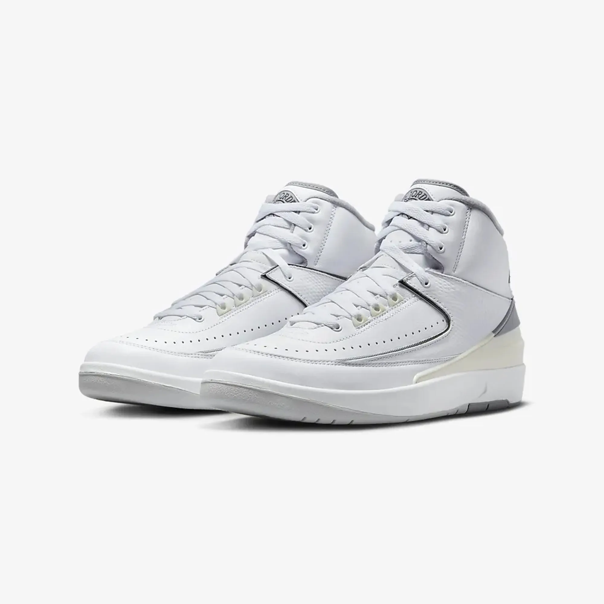 Jordan | AIR JORDAN 2 RETRO  { WHITE/CEMENT GREY-SAIL-BLACK