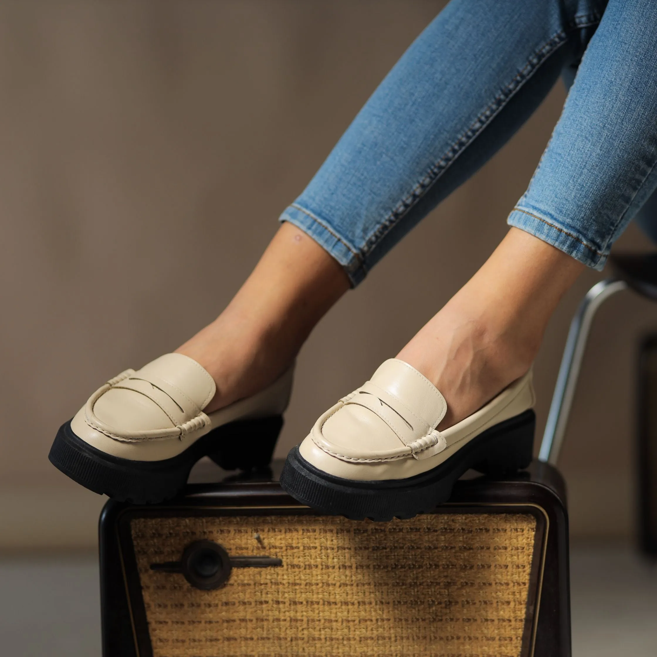 Quality Leather Chunky Loafers - Beige