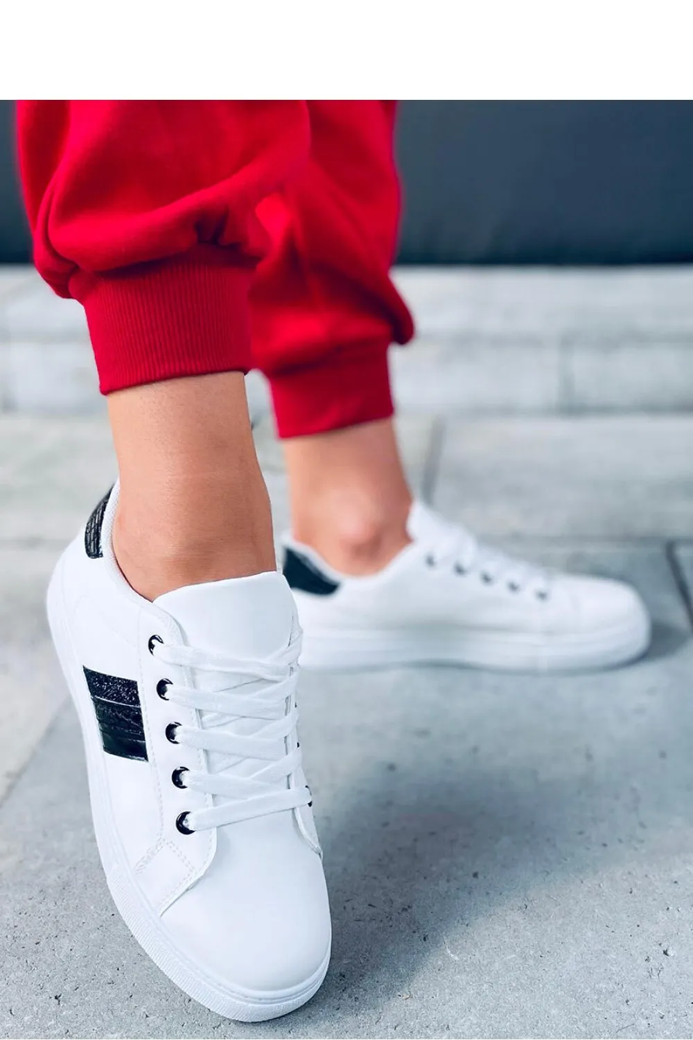 Sneakers model 167435 Inello