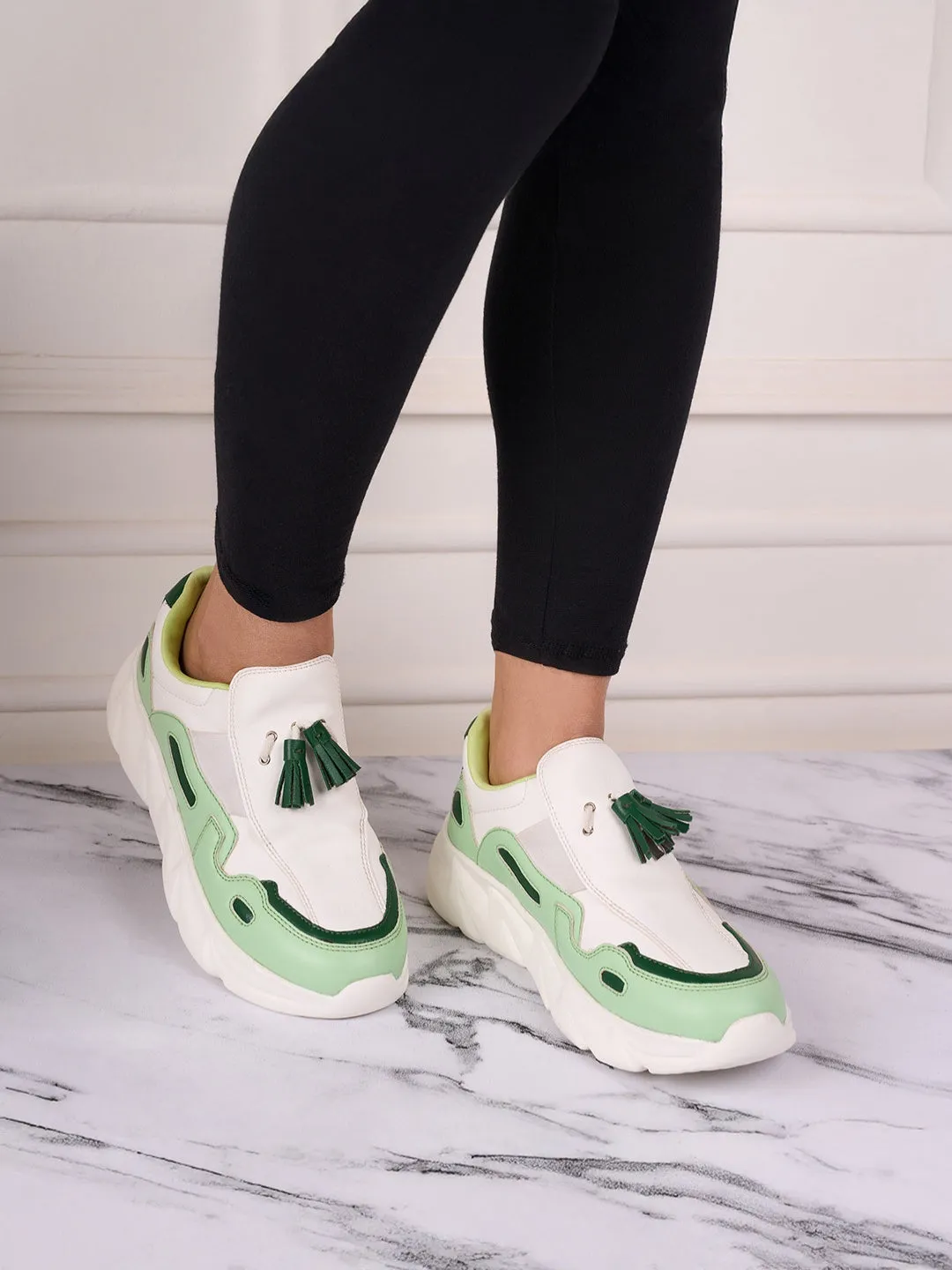 Women's White/Green All Seasons Wearing Sneakers (IU1004)